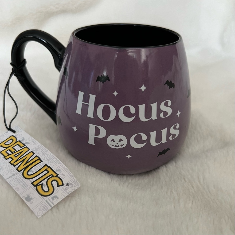 Snoopy Hocus Pocus Mug NWT - Picture 4 of 5